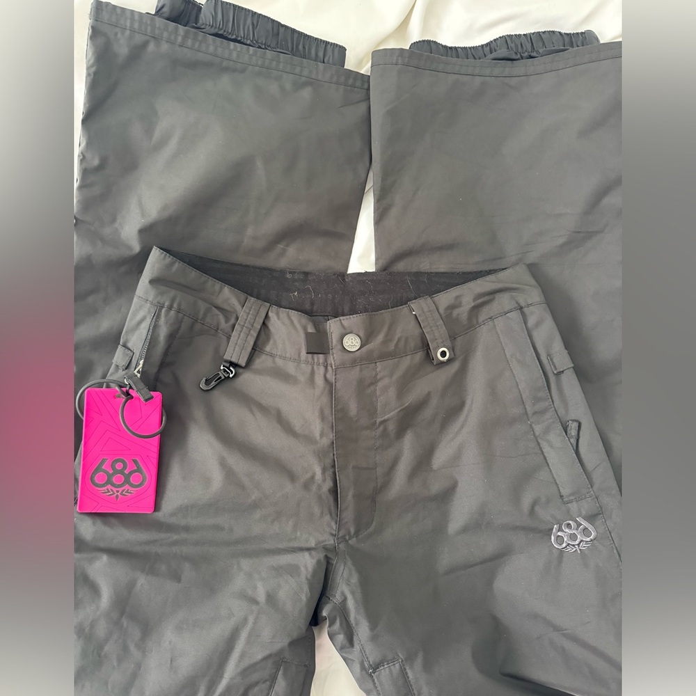 686 Women's Black Snow Pants (XS)